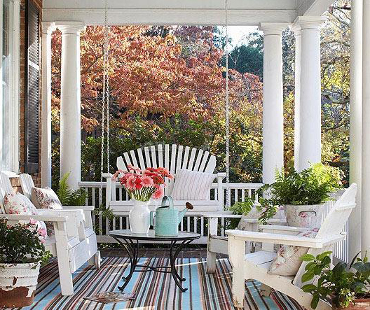 入户门直对阳台是容易漏财的家居风水禁忌之一