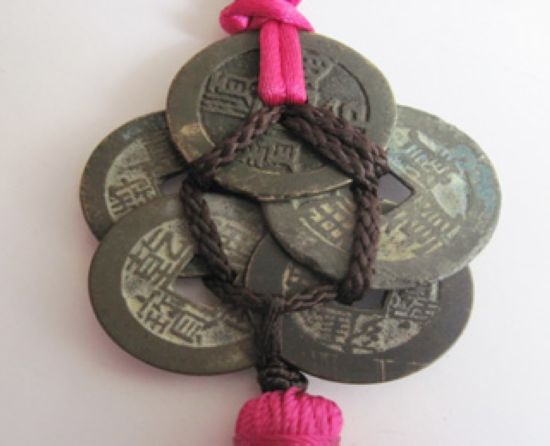 风水大师指导:教你学会在家中如何悬挂吉祥物